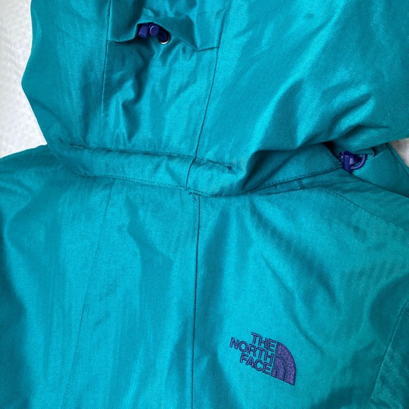 Women’s XS North Face winter coat - Picture 5 of 14